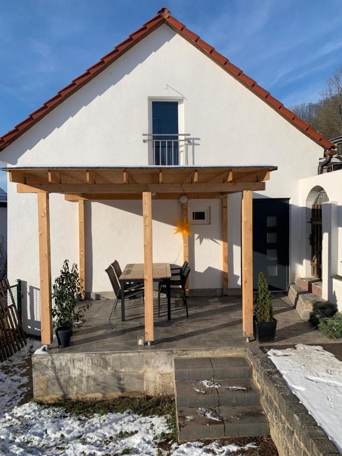 Gemuetliches Einfamilienhaus In Gera Mit 3 Schlafzimmern Mit Garten Und Parkplatz Экстерьер фото